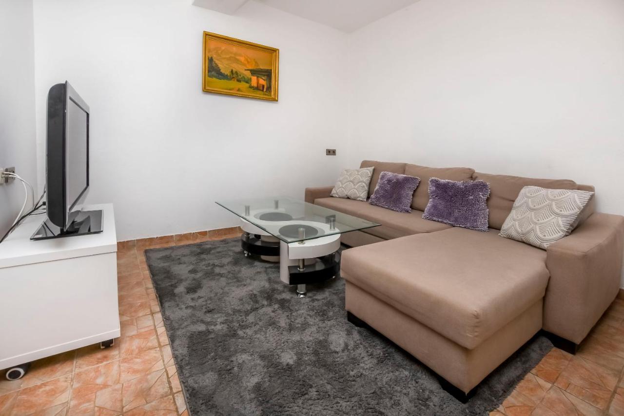 Вилла House Lucija Рогозница Экстерьер фото