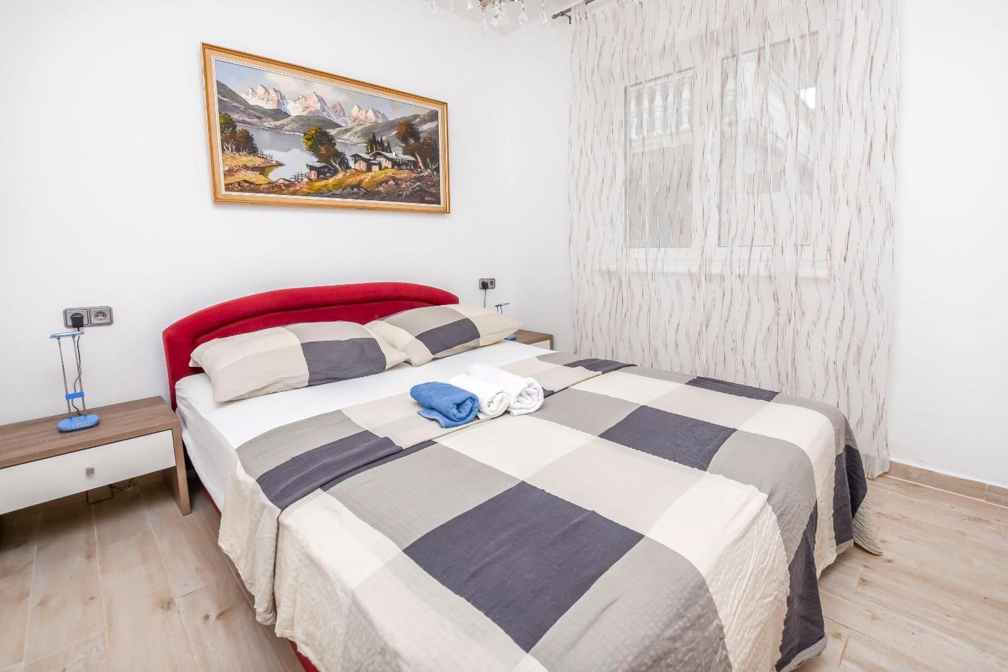 Вилла House Lucija Рогозница Экстерьер фото